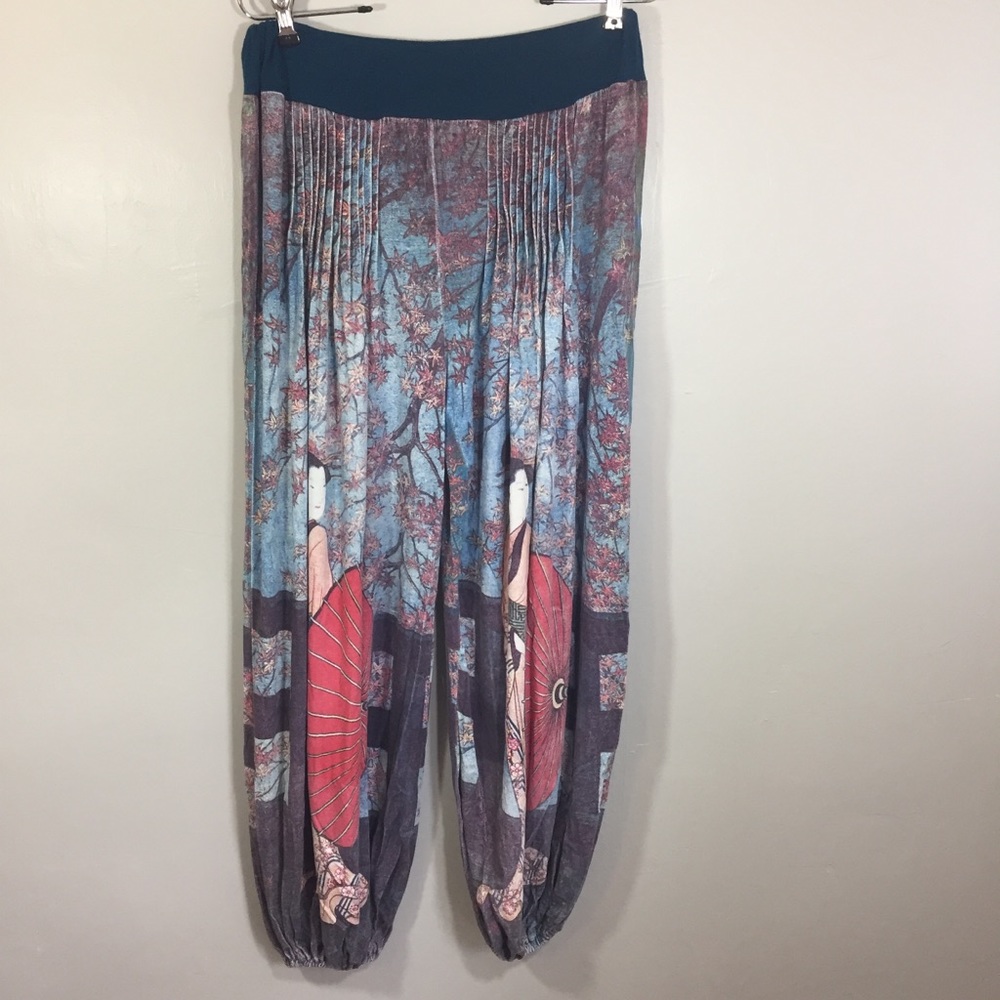 Geisha painting themed balloon pants